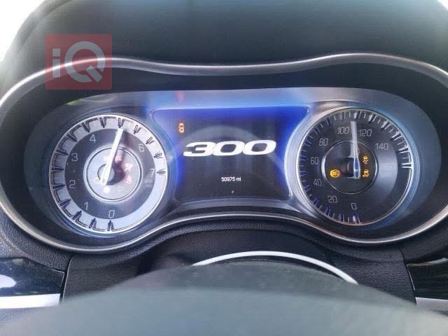 کرایسلەر 300